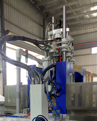 120T Double Slide Table Vertical Injection Molding Machine per la produzione di grandi volumi