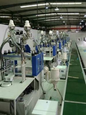 30 mm di diametro di vite Multi Color Verticale Plastic Injection Molding Machine JTT-550 2V-3R
