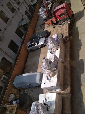 30 mm di diametro di vite Multi Color Verticale Plastic Injection Molding Machine JTT-550 2V-3R