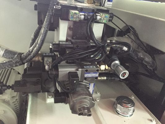 1 Egettore JINTONG 120 tonnellate macchina di stampaggio a iniezione a iniezione verticale