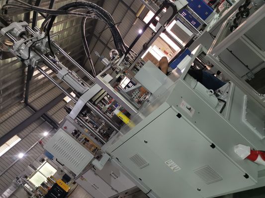 176 Cm3 Teorico Volume di colpo Dental Floss Verticale Plastic Injection Moulding Machine 55T 12kW