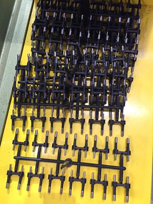 55T Verticale Plastic Injection Molding Machine 40mm diametro di vite per 1.8T forza egettore