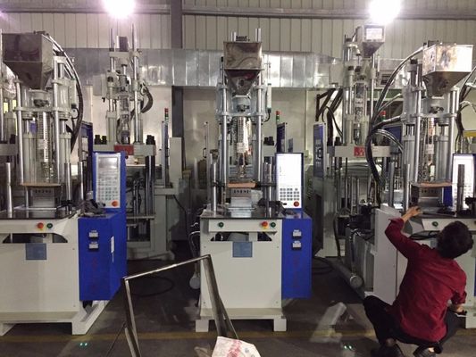 Dispositivo di stampaggio a iniezione per ventilatori di plastica da 45T