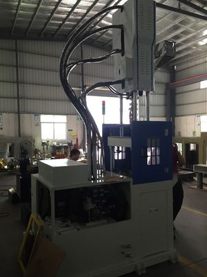 55T Alta Velocità Verticale Iniezione Stampaggio Macchina 12kW 1 anno di garanzia