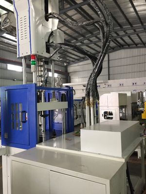55T Alta Velocità Verticale Iniezione Stampaggio Macchina 12kW 1 anno di garanzia