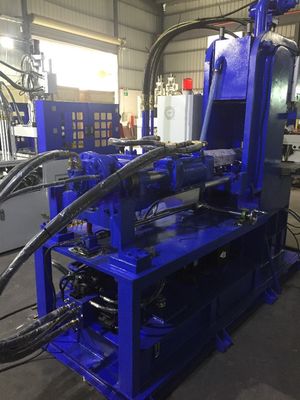 Macchina idraulica a doppio scivolo per stampaggio a iniezione 85T 267 Cm3 Volume teorico del colpo