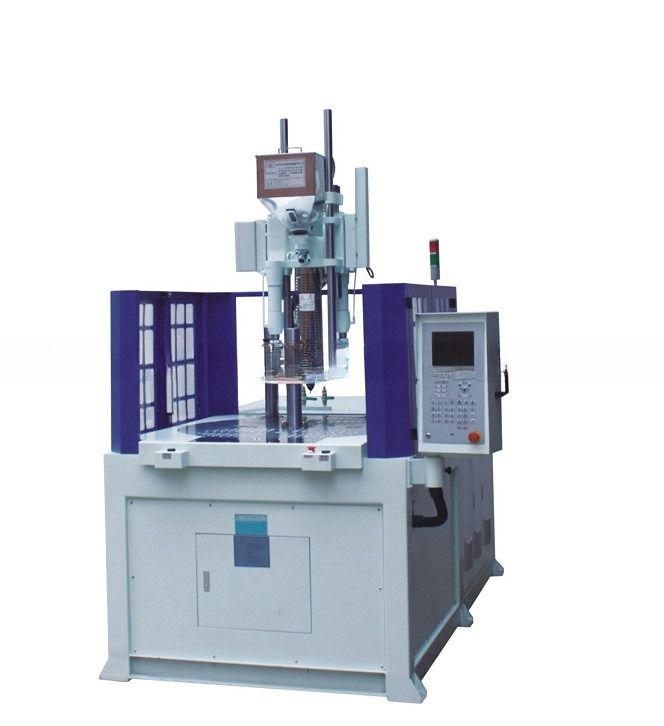 55T Verticale Plastic Injection Molding Machine 40mm diametro di vite per 1.8T forza egettore